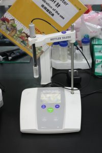 pH meter